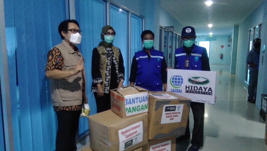 LAZDAI Lampung dan Hidaya Foundation Sumbang APD, Masker dan Paket Pangan Ke RS Rujukan Covid-19