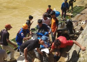 DT Peduli Bantu Warga Terdampak Jembatan Putus di Tasikmalaya