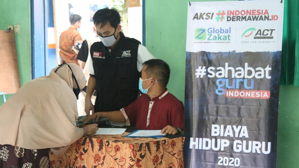 Tingkatkan Spirit Guru, Global Zakat Gagas Sahabat Guru Indonesia