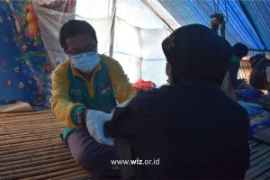Tim Medis WIZ Layani Warga Korban Gempa Pulau Karampuang