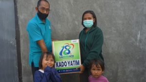 Lembaga Amil Zakat DASI NTB Bagi-bagi Kado untuk Yatim