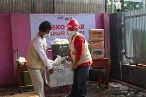 PPPA Daarul Qur’an Cirebon Distribusikan Makanan ke Pengungsi di Indramayu