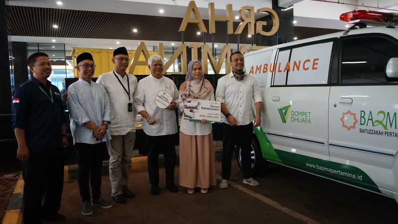 Bazma Salurkan Ambulans Untuk Layanan Kesehatan Cuma-Cuma (LKC) Dompet Dhuafa
