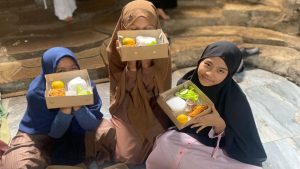 sinergi foundation makan siang yatim