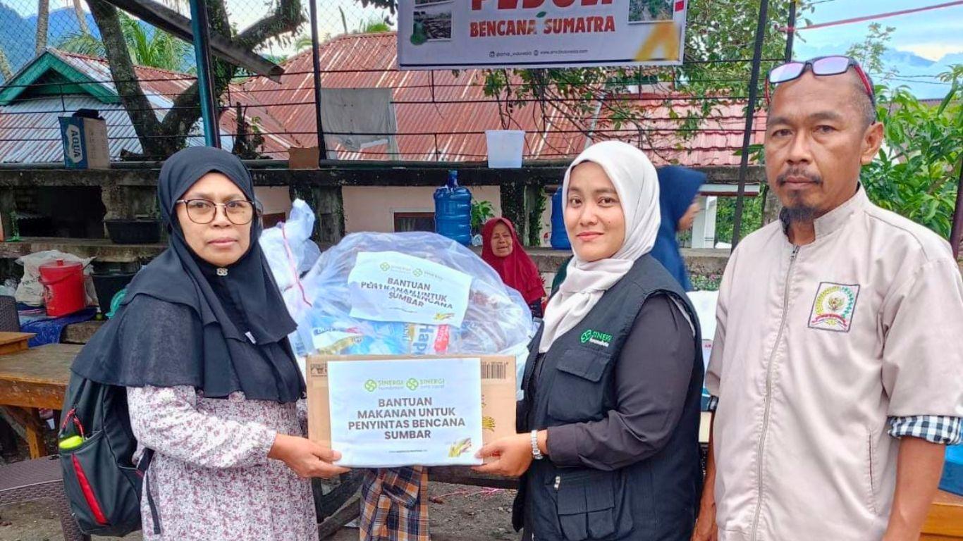 penyaluran bencana sumbar Sinergi Foundation