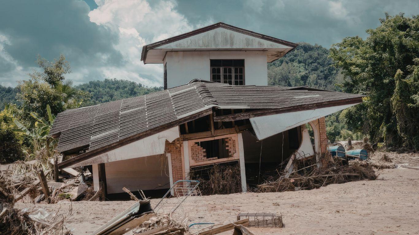 Penyaluran zakat kebencanaan