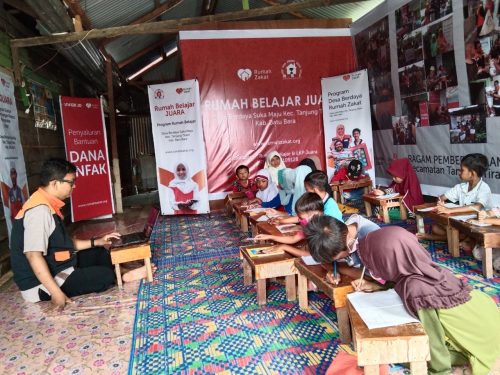 1102RUMAH BELAJAR JUARA KEMBANGKAN BAKAT ANAK MELALUI KEGIATAN LIFE SKILL (3)