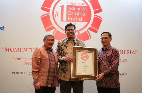 1704RUMAH ZAKAT KEMBALI RAIH 1ST CHAMPION INDONESIA ORIGINAL BRAND AWARD 2020 (3)
