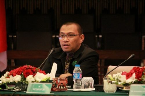 Ketua-Umum-Forum-Zakat-Nasional-FoZ-Bambang-Suherman-simposium-PPI-Pakistan-by-Ist