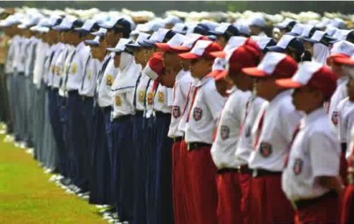 LAZISMU Berikan 200 Paket Perlengkapan Sekolah Di Parepare